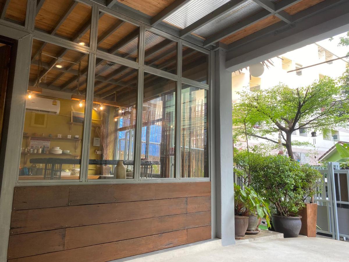 Nesuto Hostel Ramkamhaeng 52 방콕 외부 사진