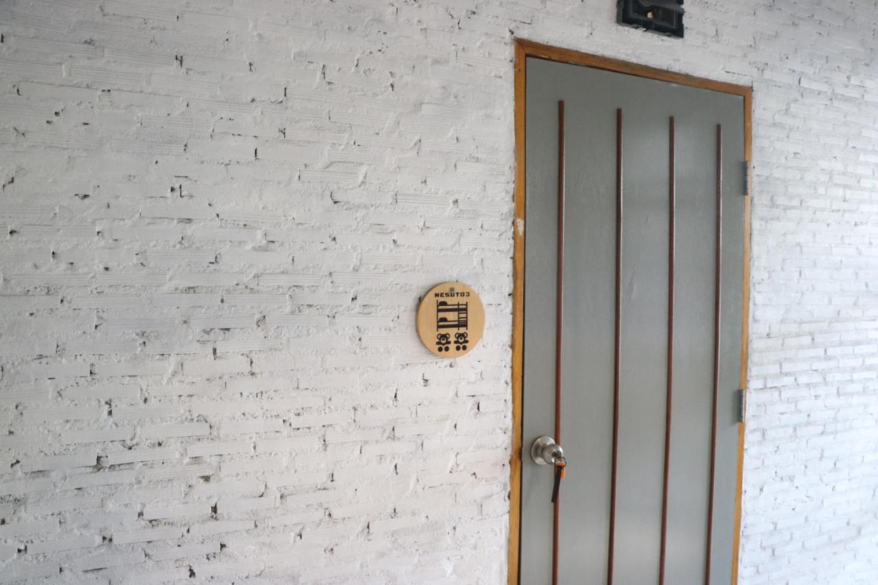 Nesuto Hostel Ramkamhaeng 52 방콕 외부 사진