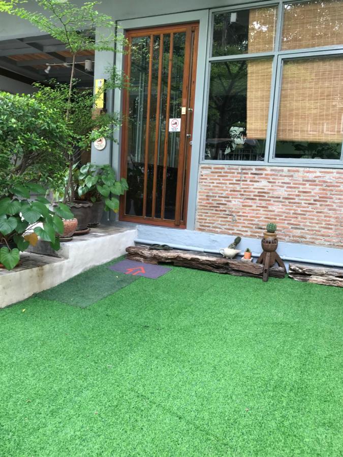 Nesuto Hostel Ramkamhaeng 52 방콕 외부 사진