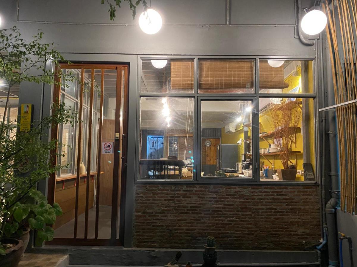 Nesuto Hostel Ramkamhaeng 52 방콕 외부 사진