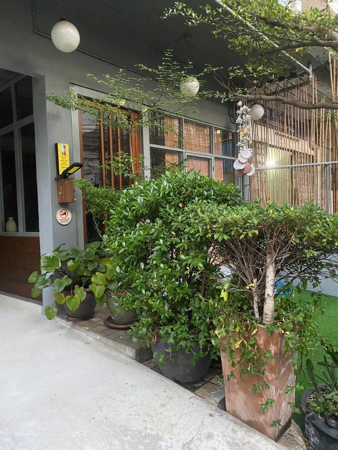 Nesuto Hostel Ramkamhaeng 52 방콕 외부 사진